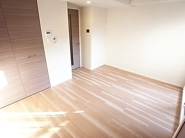居室(ゆったり過ごせる居間です)