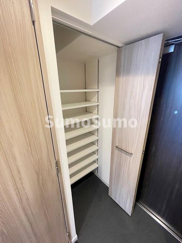 物件内観写真15　(収納のためのスペースです)