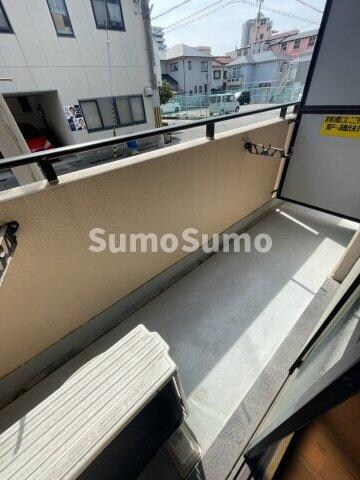 物件内観写真13　(バルコニーがあります)