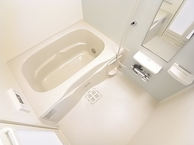 物件内観写真17　(きれいなお風呂です)