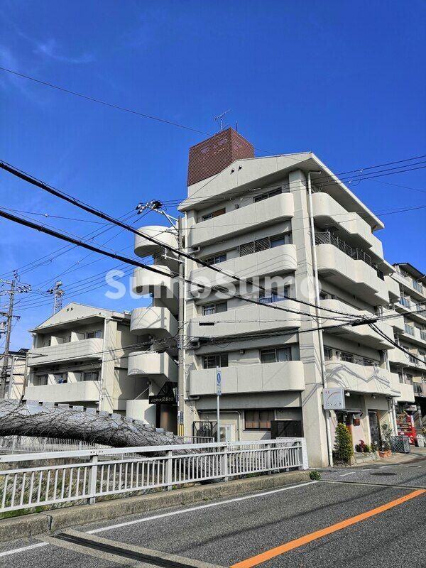 物件外観写真1　(建物外観を気になさる方へ、見た目の良い物件です)