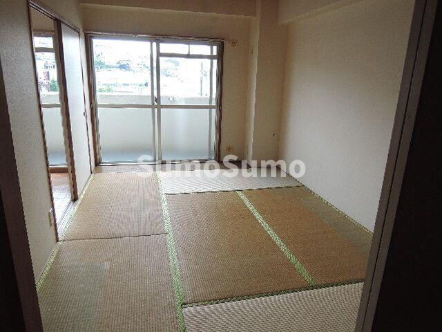 物件内観写真12　(和室があれば客間としても活用できます)