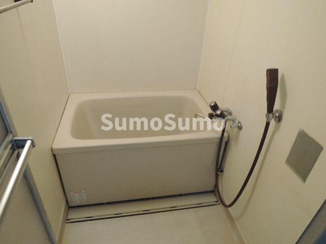 物件内観写真16　(落ち着いた空間のお風呂です)