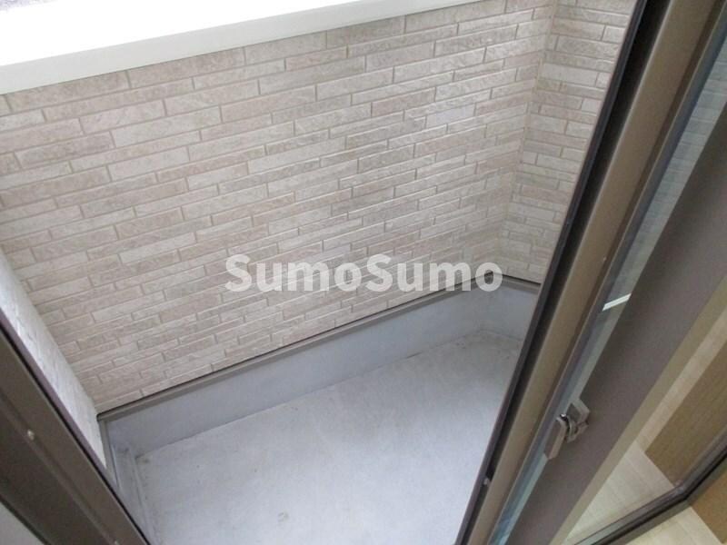 物件内観写真10　(バルコニーからの眺めを楽しみながら食事をしませんか)