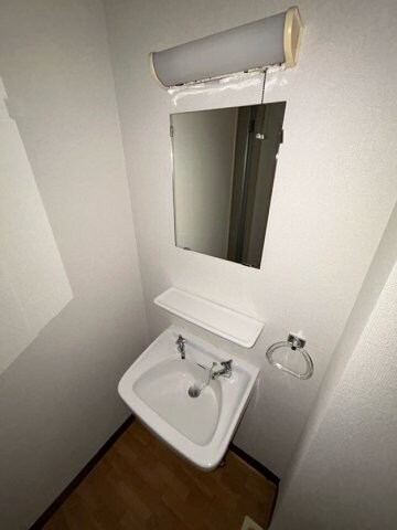 物件内観写真10　(洗面所です)