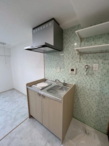 物件内観写真3　(使いやすいキッチンです)