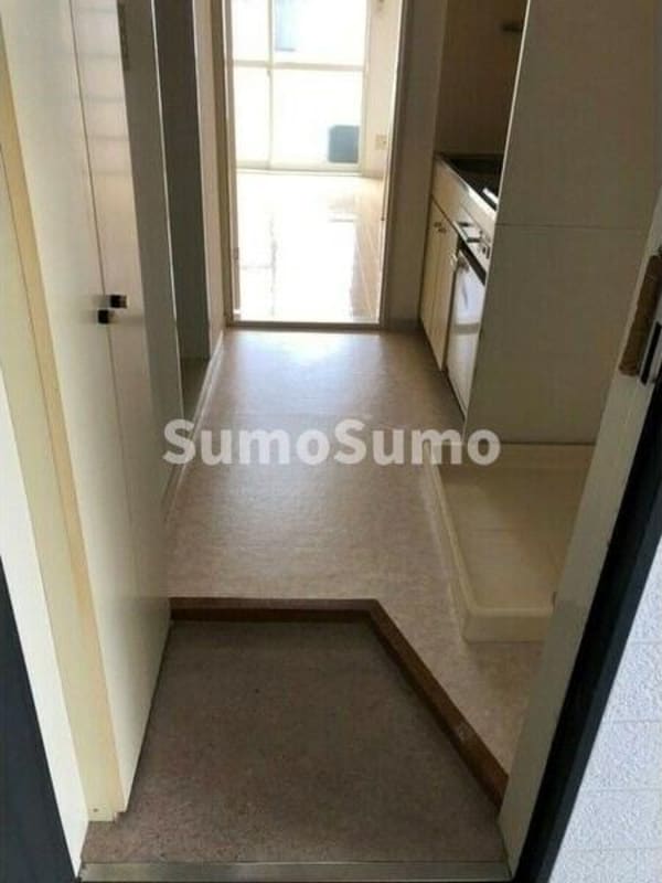 玄関(毎日通る玄関はこちらです)