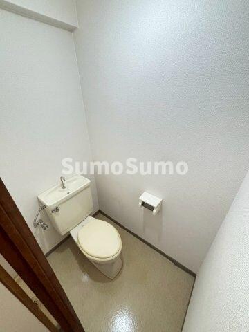 物件内観写真6　(清潔感のあるトイレです)