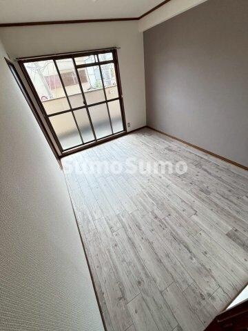 物件内観写真11　(リビングです)