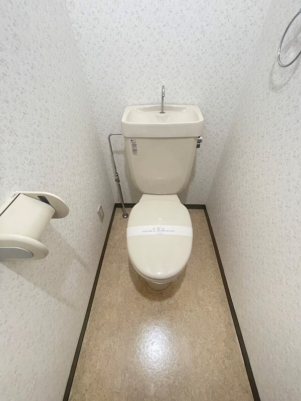 トイレ(ゆったりとした空間のトイレです)