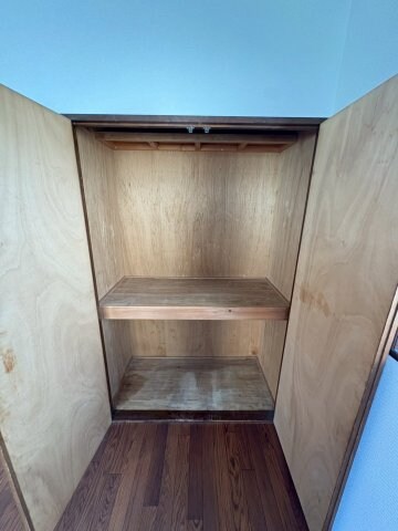 物件内観写真11　(大きなスペースがあり、収納には困りません)