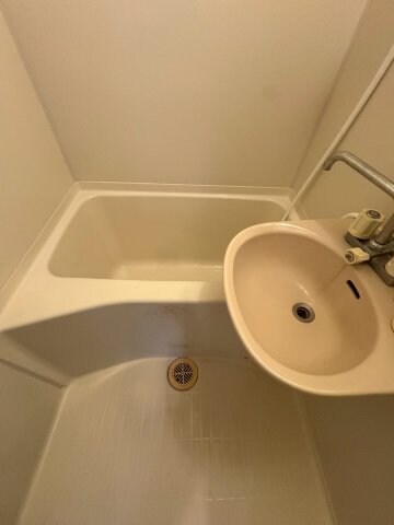 物件内観写真12　(使いやすい洗面所です)