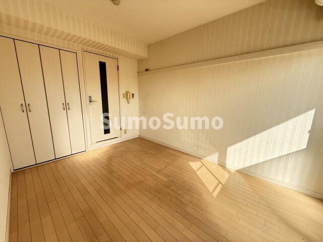 物件内観写真7　(ゆったり過ごせるリビングです)