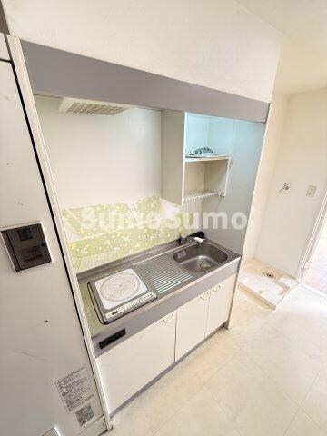物件内観写真19　(コンパクトなキッチンで掃除もラクラク)