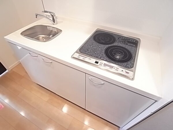 キッチン(キッチンでお料理をお楽しみください)