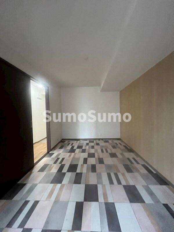 物件外観写真2　(ゆとりのあるロビーです)