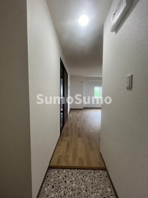 物件内観写真5　(玄関です)