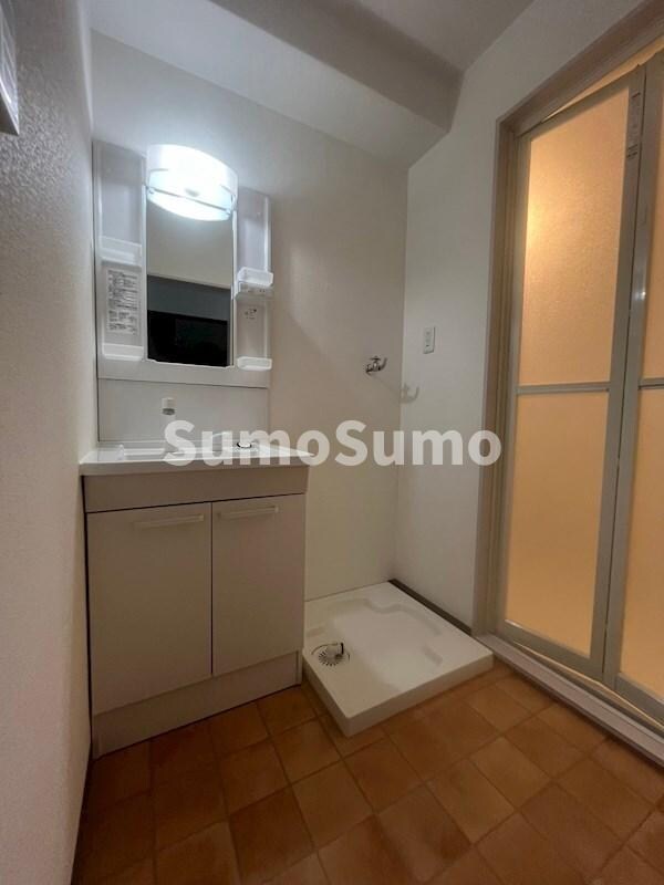 物件内観写真13　(忙しい朝には欠かせない洗面所です)