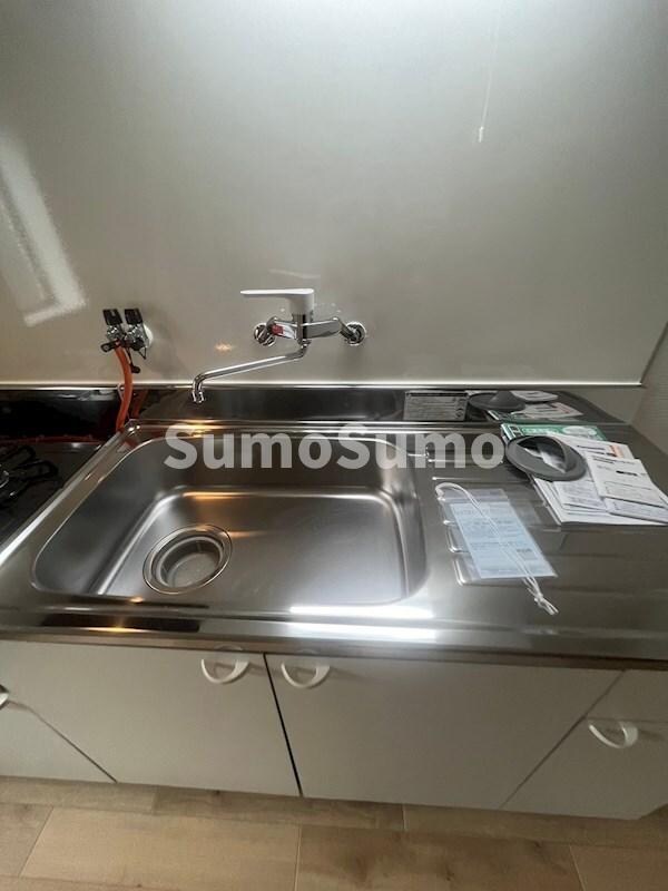 キッチン(コンパクトなキッチンで掃除もラクラク)