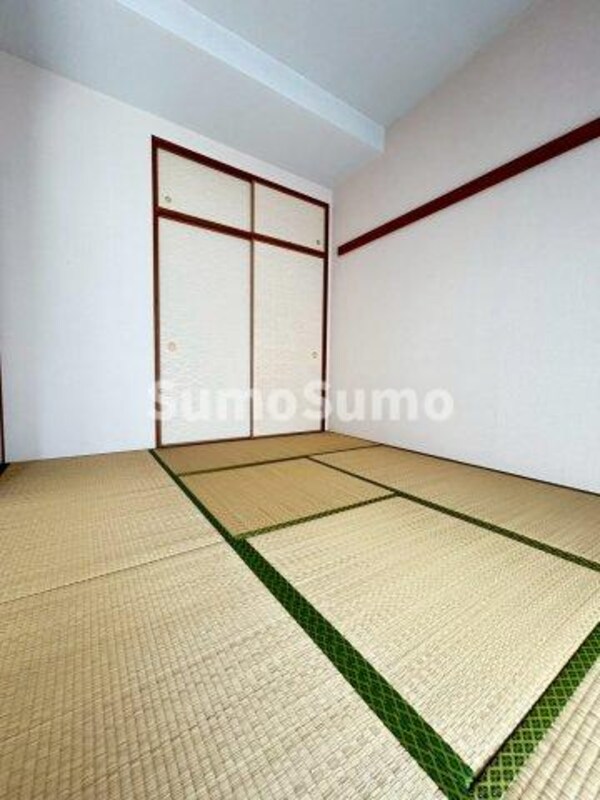 和室(ゆったりとくつろげる和室です)