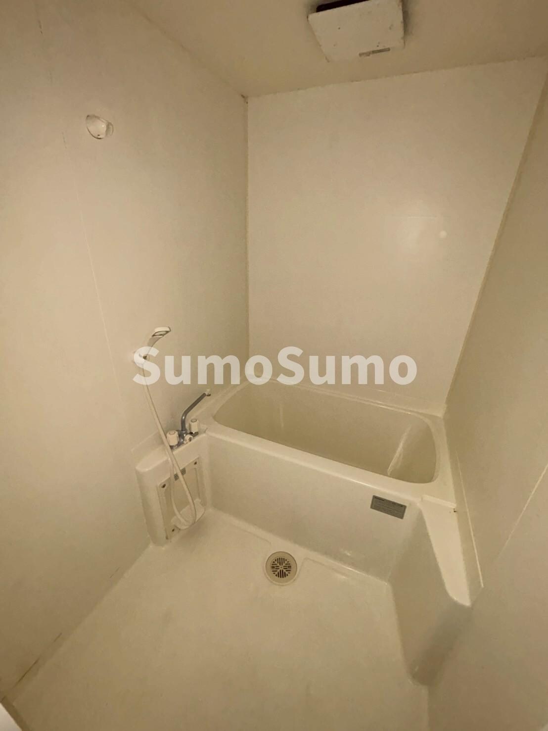 物件内観写真7　(コンパクトで使いやすいお風呂です)