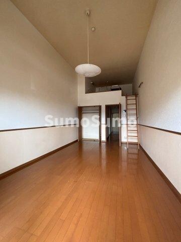 物件内観写真17　(ゆったり過ごせる居間です)