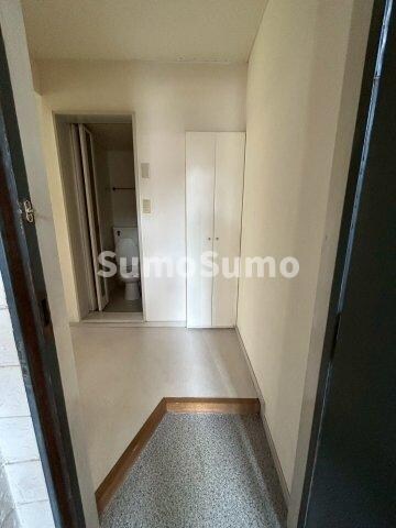 物件内観写真3　(シンプルで使いやすい玄関です)