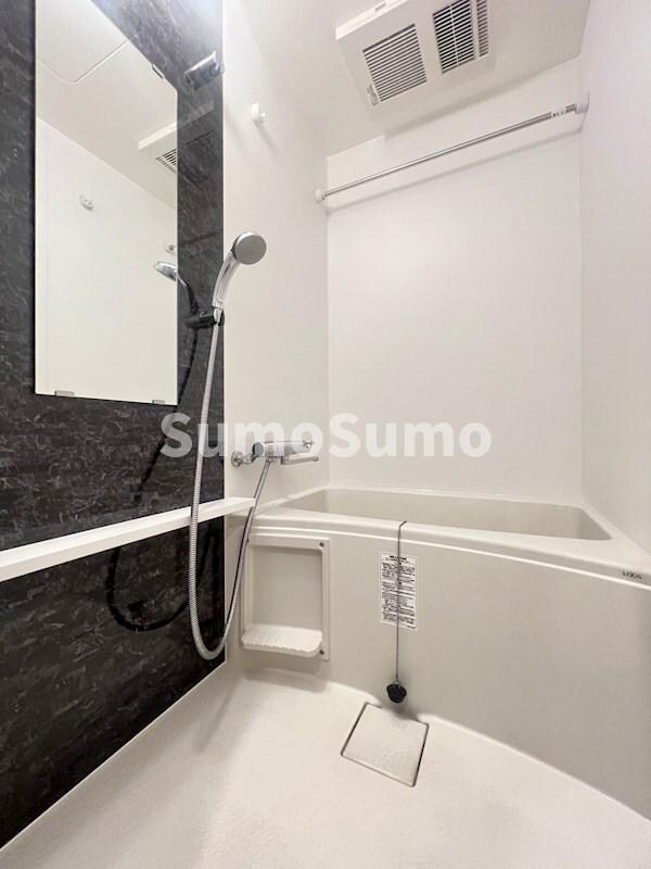 物件内観写真12　(落ち着いた空間のお風呂です)