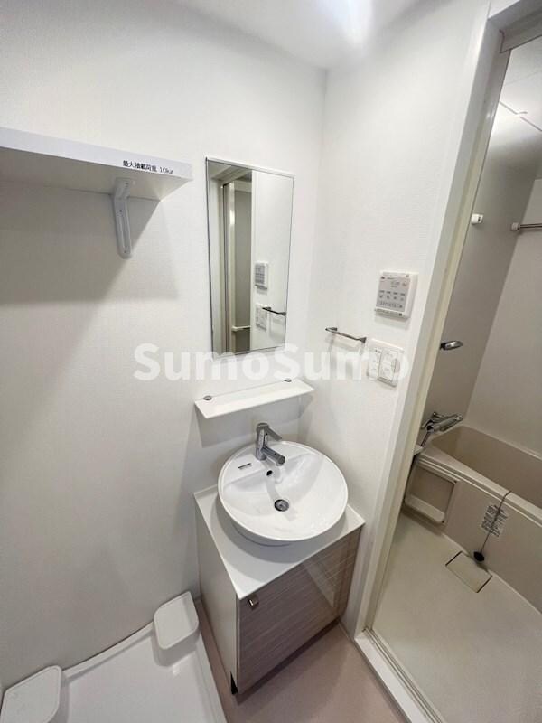 物件内観写真15　(スペースが確保できる洗面所です)