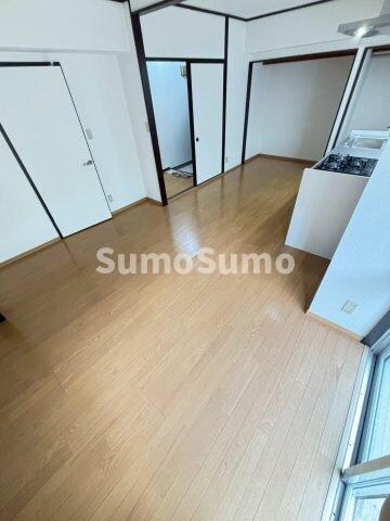 物件内観写真19　(使いやすい居間です)