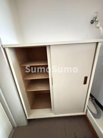 物件内観写真14　(ちょっとした収納スペースも充実しています)