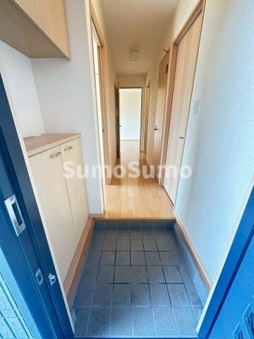 物件内観写真2　(玄関です)