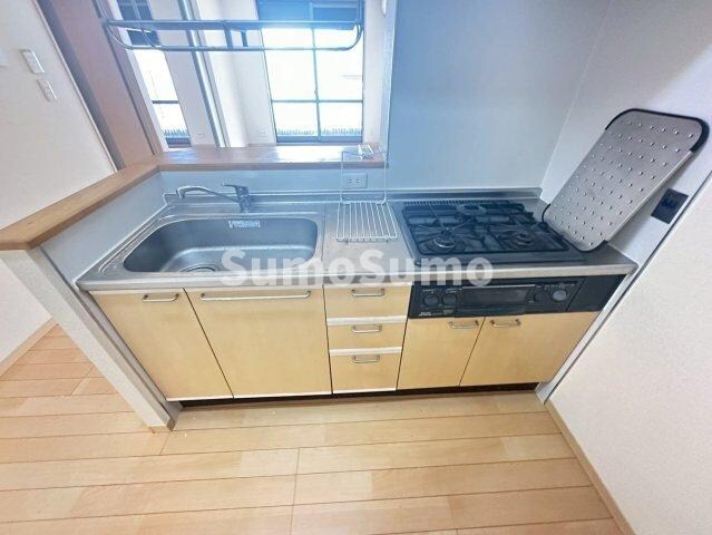 物件内観写真13　(キッチンでお料理をお楽しみください)