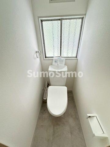 物件内観写真11　(シンプルで使いやすいトイレです)