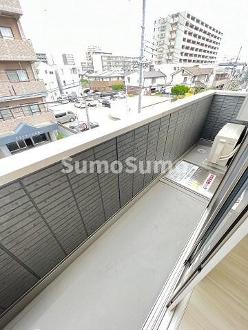 物件内観写真7　(落ち着いた時間を過ごせるバルコニーです)