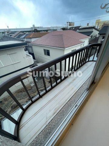 物件内観写真6　(バルコニーがあります)