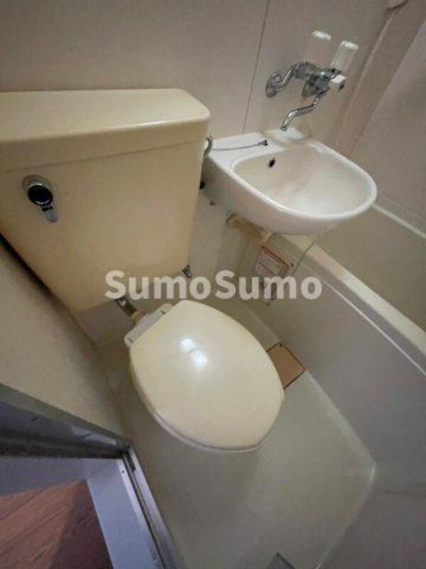 トイレ(清潔感のあるトイレです)