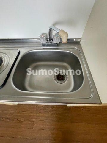 物件内観写真18　(コンパクトなキッチンで掃除もラクラク)