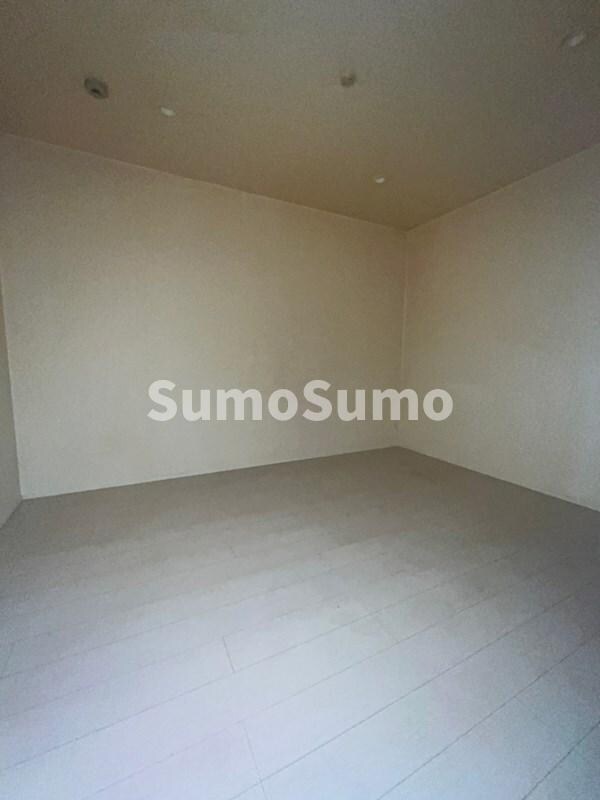 物件内観写真5　(使い勝手のいい寝室です)