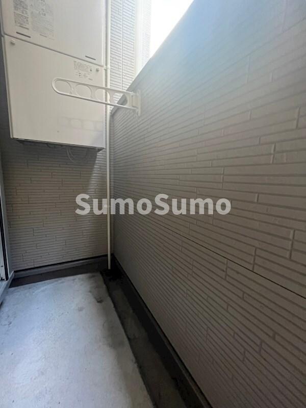 物件内観写真7　(広々としたバルコニーです)