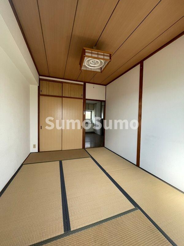 物件内観写真21　(フローリングだけでなく、和室もあります)