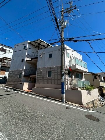 物件外観写真1　(物件の外観です)