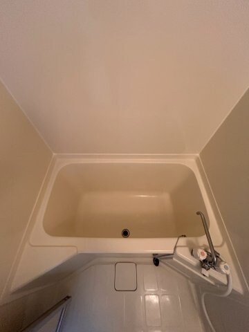 物件内観写真18　(ゆったり過ごせるお風呂です)