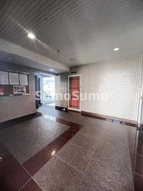 ロビー・ラウンジ(毎日通るロビーはこのようになっています)