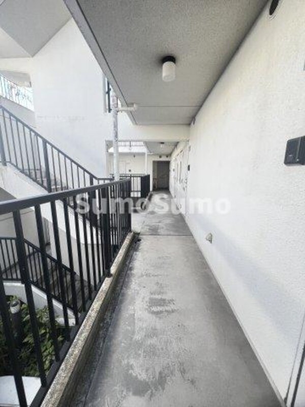 ロビー・ラウンジ(落ち着いたロビーです)