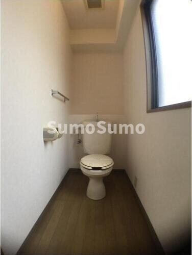 物件内観写真10　(コンパクトで使いやすいトイレです)