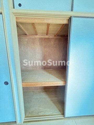 物件内観写真15　(収納のためのスペースです)