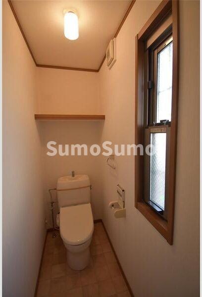 物件内観写真9　(コンパクトで使いやすいトイレです)