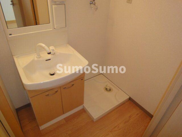 物件内観写真9　(スペースが確保できる洗面所です)