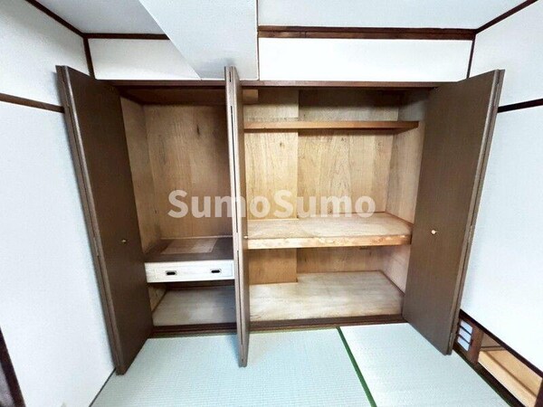 収納(こまごまとしたものを収納できそうですね)